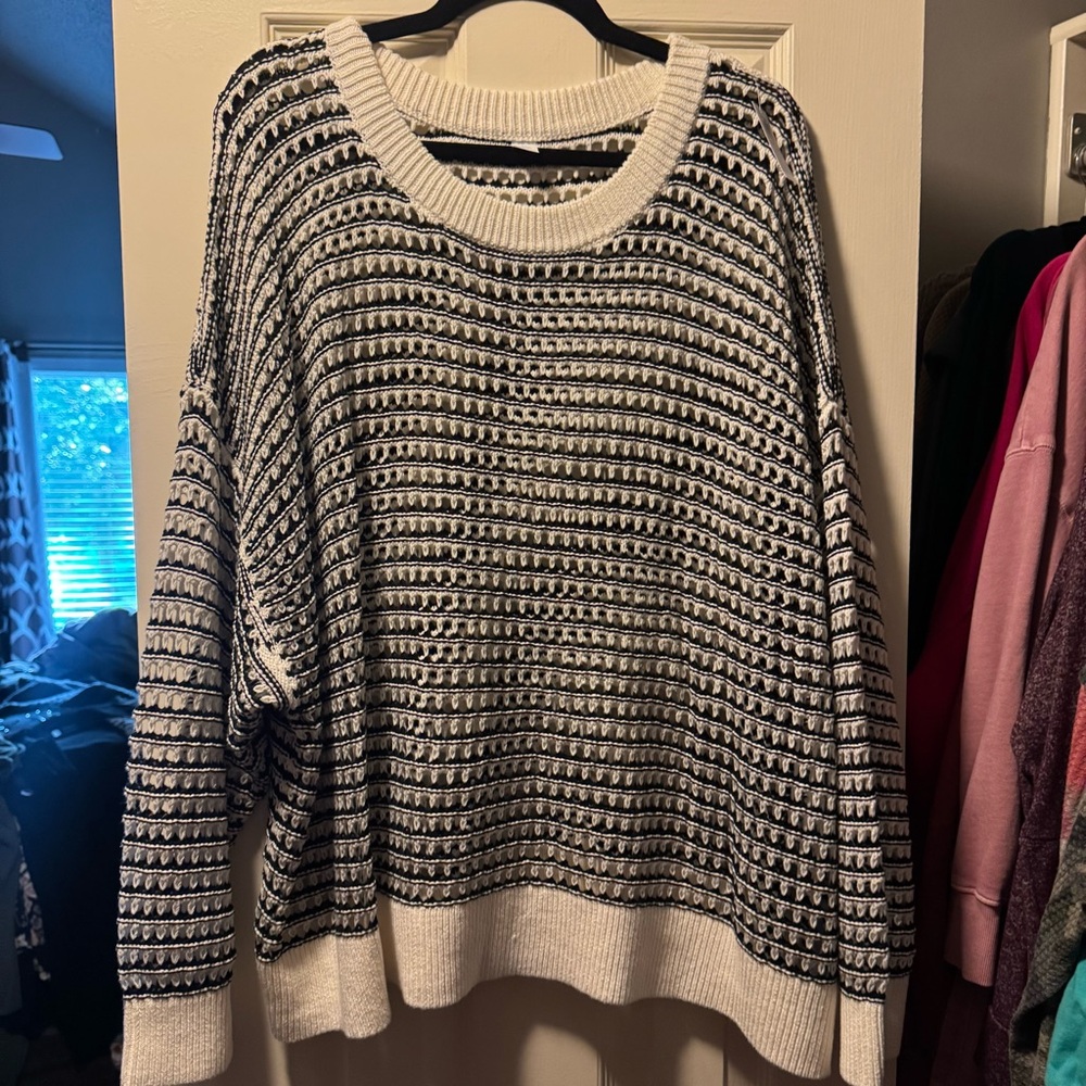 Old Navy Black and White Crew Neck Sweater